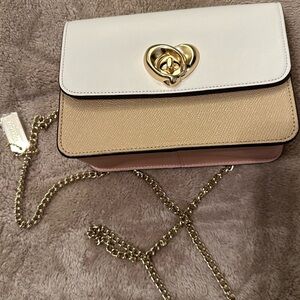 Authentic Coach mini bag Elegant Cream, beige and pink wuth Gold chain